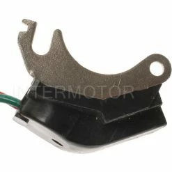 Distributor Pick-Up Assembly - Intermotor LX-523