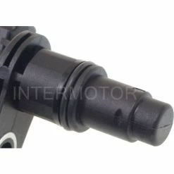 Camshaft / Crankshaft Position Sensor - Intermotor PC673